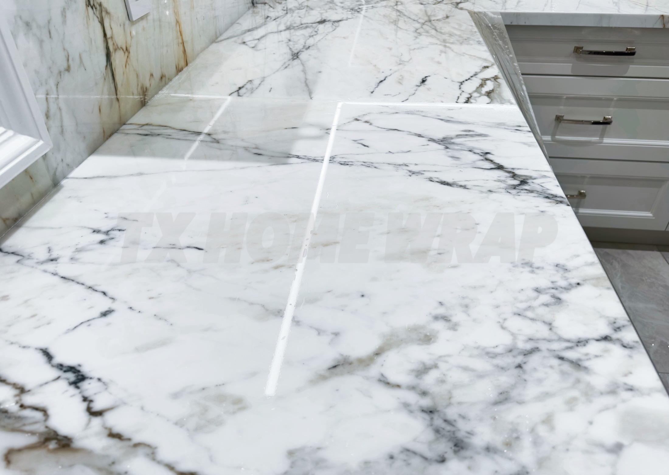 Light stone surface in a modern home
